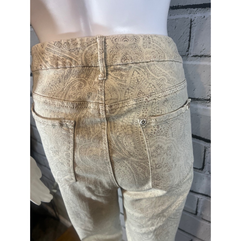 Chicos So Slimming Paisley Print Jeans Beige Tan Size 1.5 US 10 Regular - Picture 4 of 6